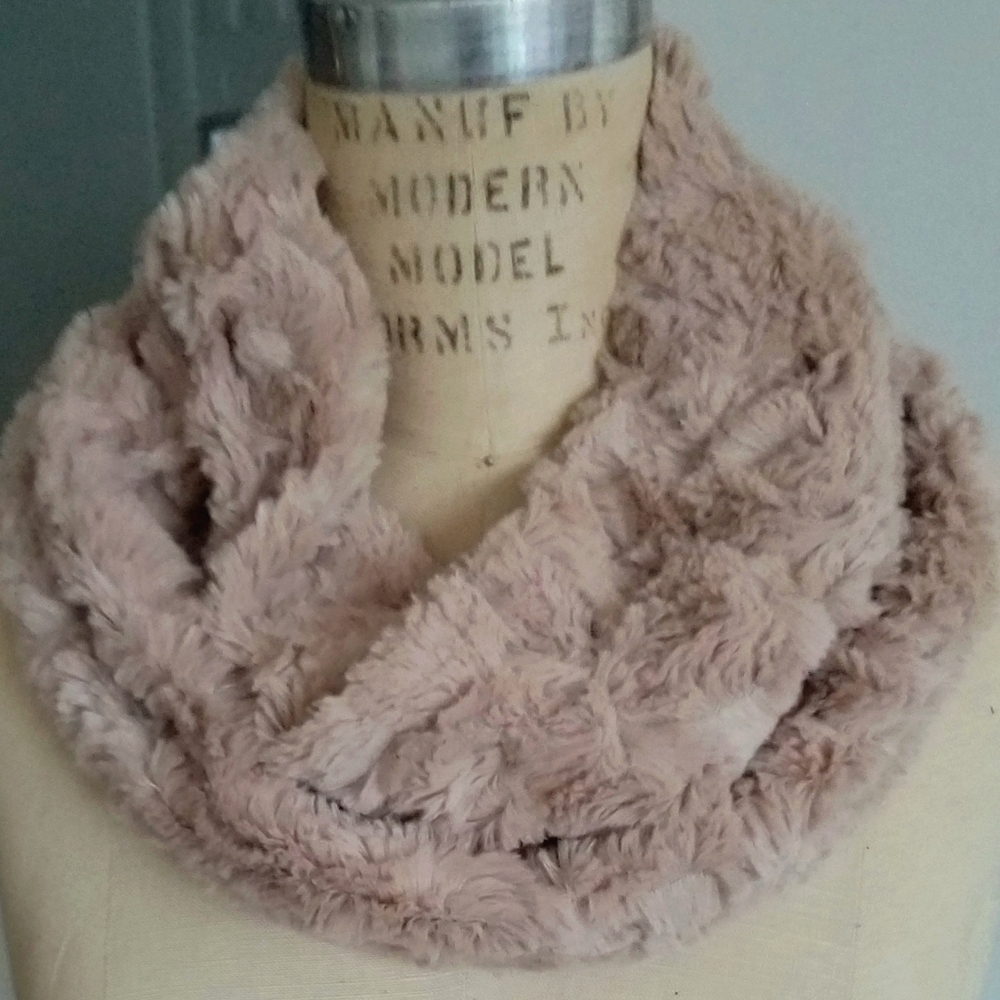 NEW Soft Faux Fur Infinity Scarf Beige